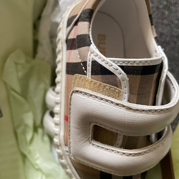 Burberry shoes 3c org price $300 asking for $100 timberlands $30